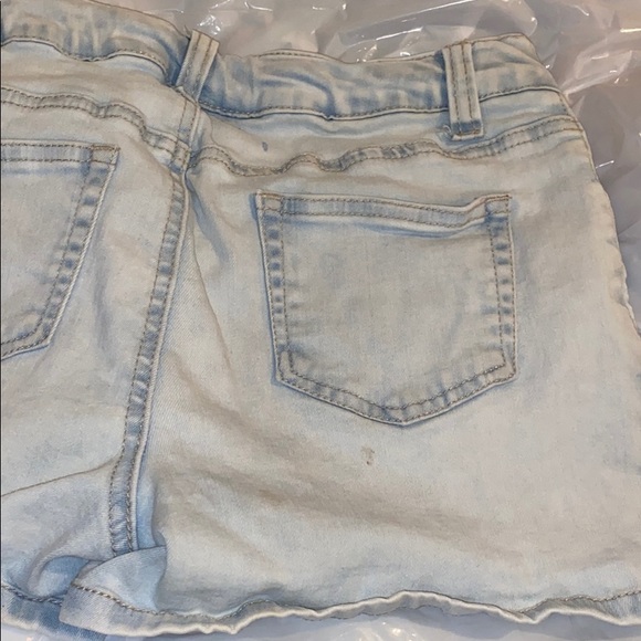 Used Girls Shorts - Picture 4 of 9